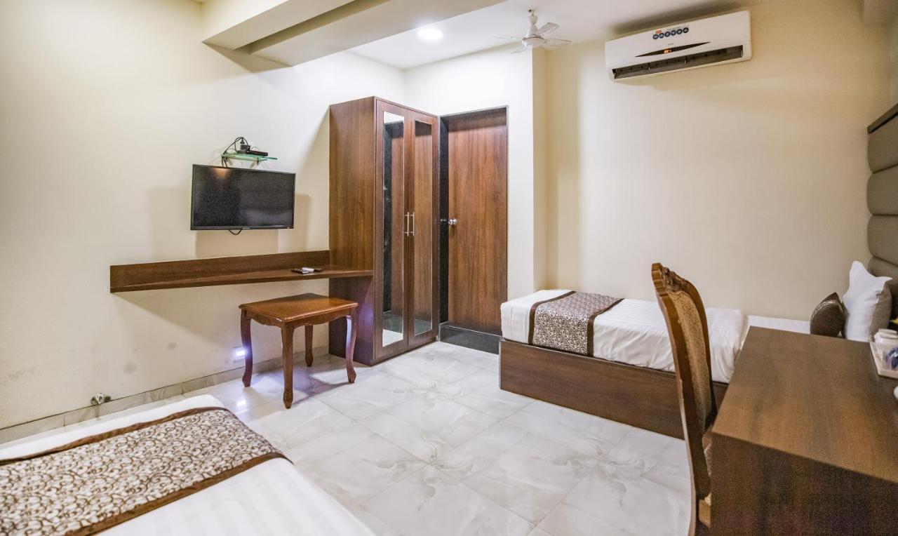 Hotel 24 Seven Nashik Luaran gambar