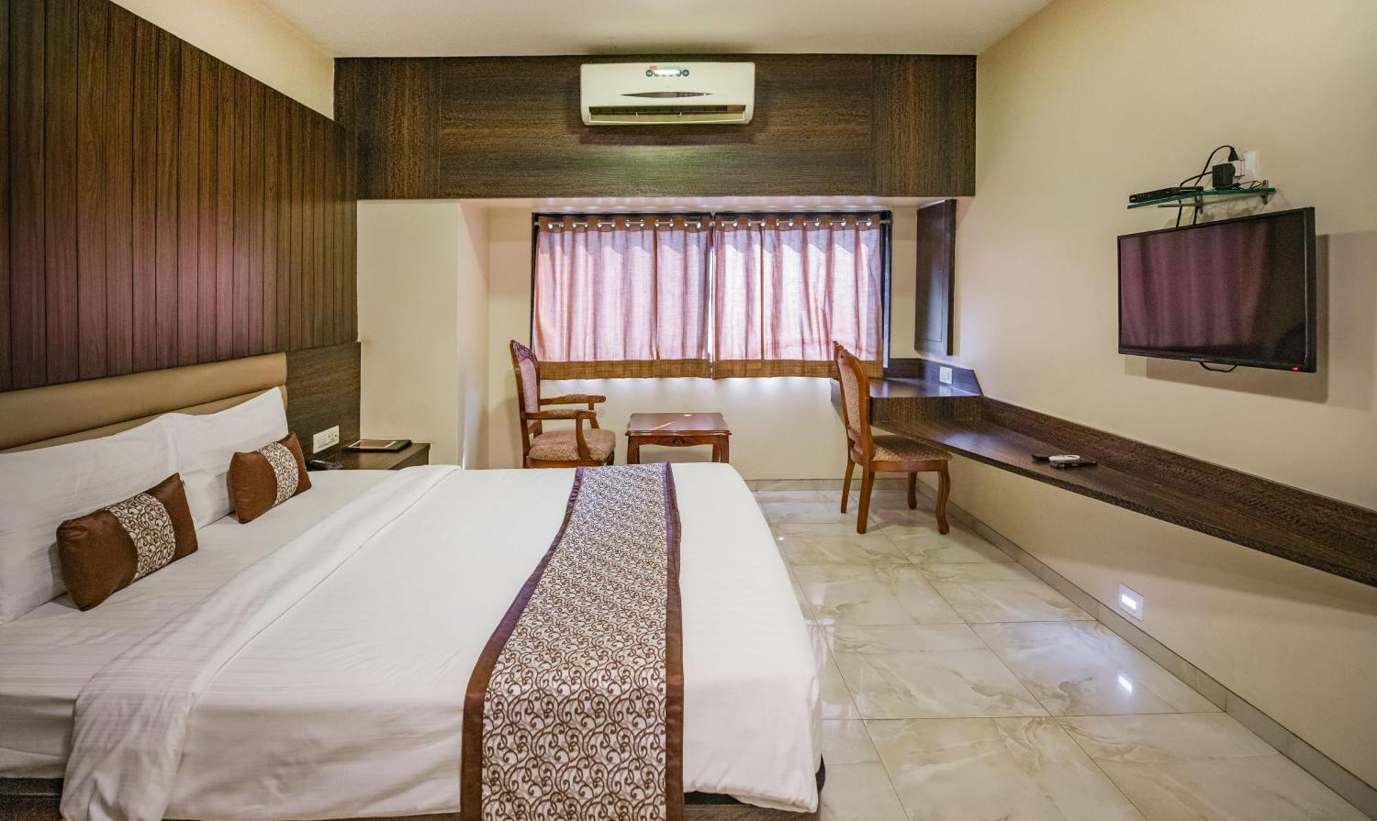 Hotel 24 Seven Nashik Luaran gambar